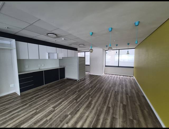 946M² OFFICE TO LET IN SANDTON CENTRAL